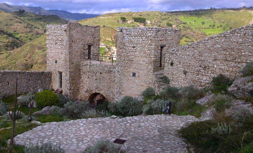 St. Nicetus Castle, Italy